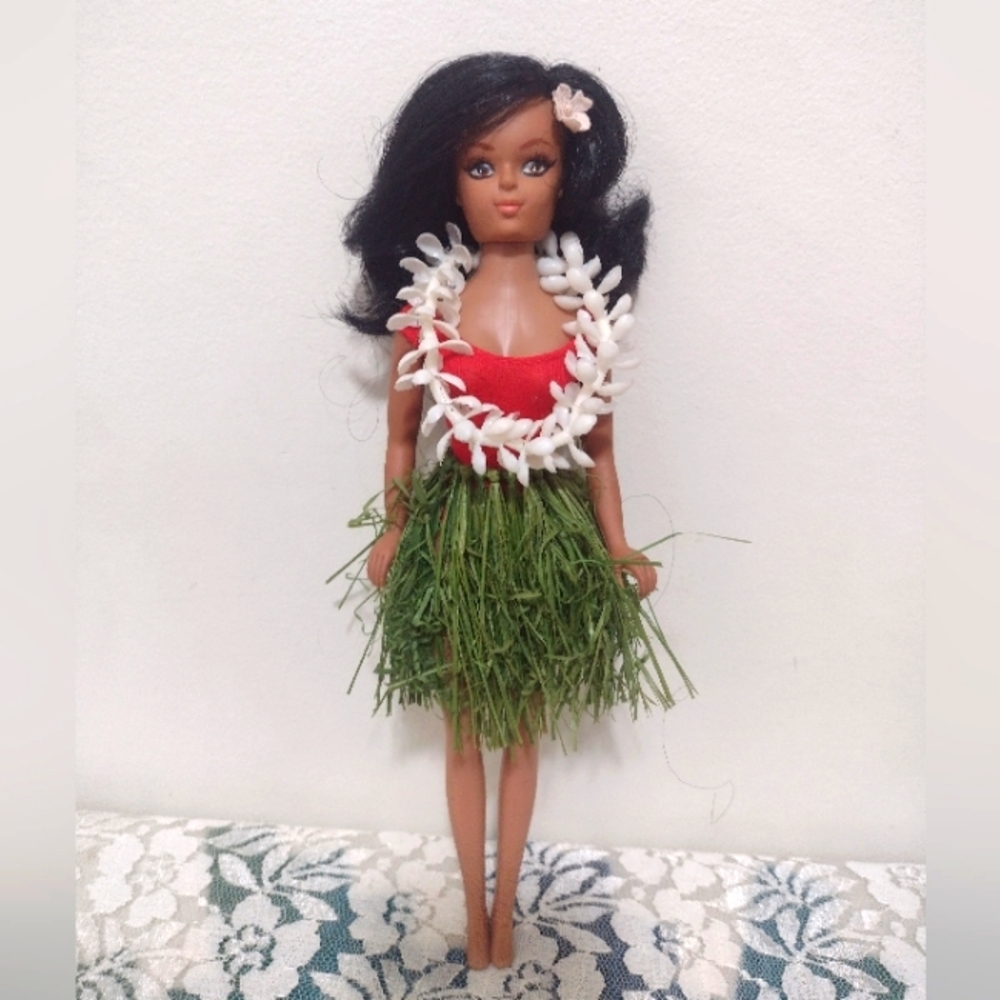 Vintage Denney Hawaiian Hula Skirt Barbie Clone Doll